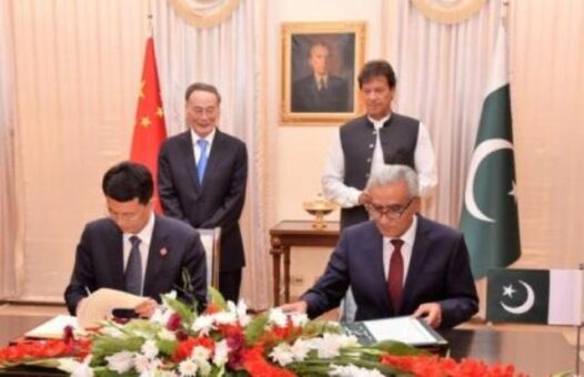 Pakistan, China sign four CPEC agreements to boost bilateral cooperation