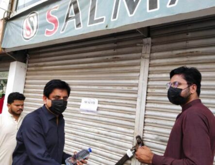 CTO Karachi seals three retail shops on POS failure