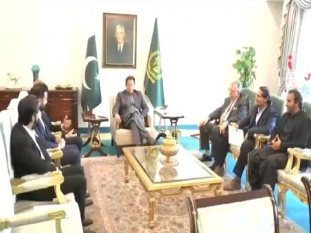 Pakistan offers huge potential for e-commerce: PM Imran