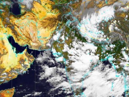 Pakistan MET issues alert for heavy rains, flooding