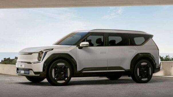 KIA unveils electric SUV EV9 featuring bold exterior design