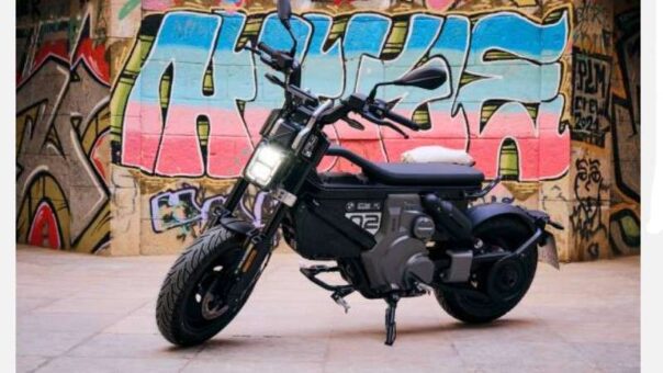 BMW Motorrad Unveils CE 02: Cutting-Edge Urban Electric eParkourer