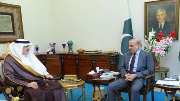 PM Sharif Expresses Gratitude to Saudi Arabia for $2 Billion Deposit