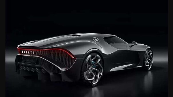 Bugatti Director of Design Retires, Hybridized Chiron Successor Set to Debut in 2024